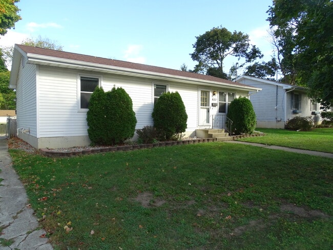 property at 827 Dennis St