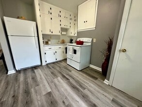 333 Lamont St in Waterloo, IA - Building Photo - Building Photo