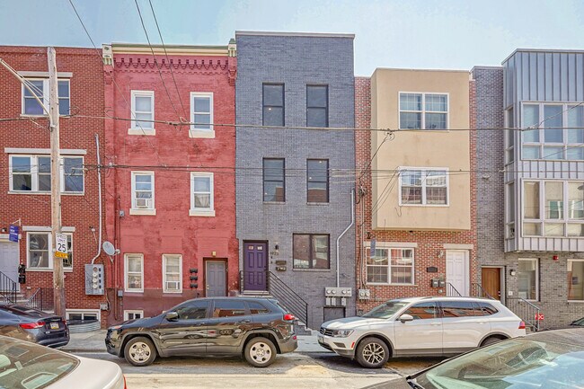 property at 1925 N 18th St