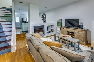 12325 Los Indios Trail in Austin, TX - Building Photo - Building Photo