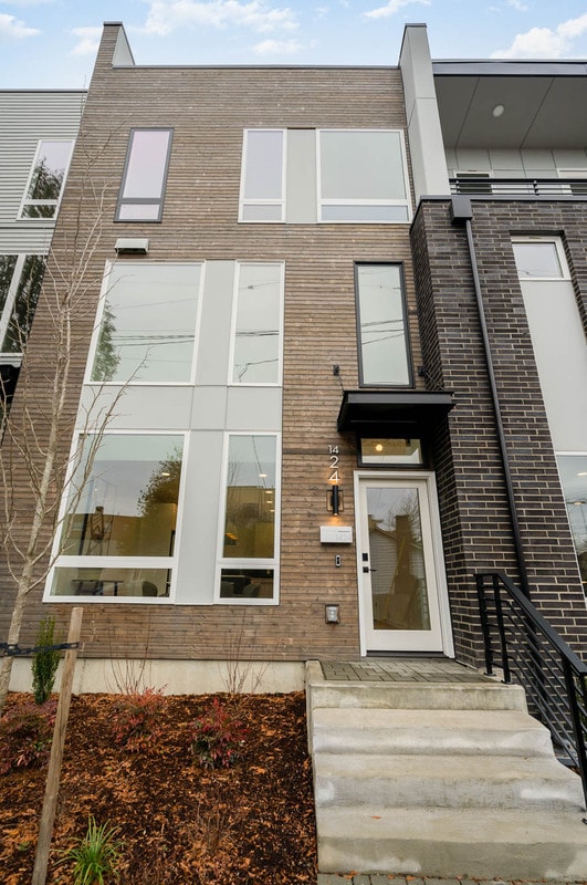 property at 1424 N 80th St