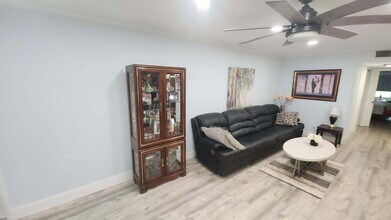14516 Canalview Dr in Delray Beach, FL - Building Photo - Building Photo