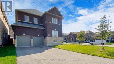 156 Muirfield Dr in Barrie, ON - Building Photo - Building Photo
