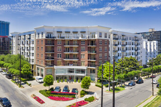 Uptown Trail in Dallas, TX - Building Photo - Building Photo