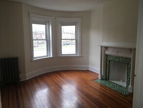 1330 Commonwealth Ave, Unit 2 in Boston, MA - Building Photo - Building Photo