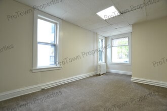 112 Nicholson St, Unit 2W in Joliet, IL - Foto de edificio - Building Photo