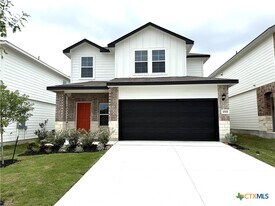 1515 Chianti Pass in Canyon Lake, TX - Building Photo