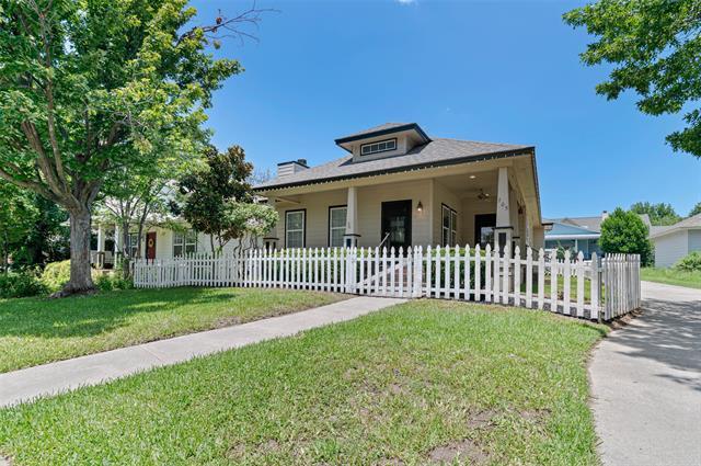 705 Roberts St in Denton, TX - Building Photo - Building Photo