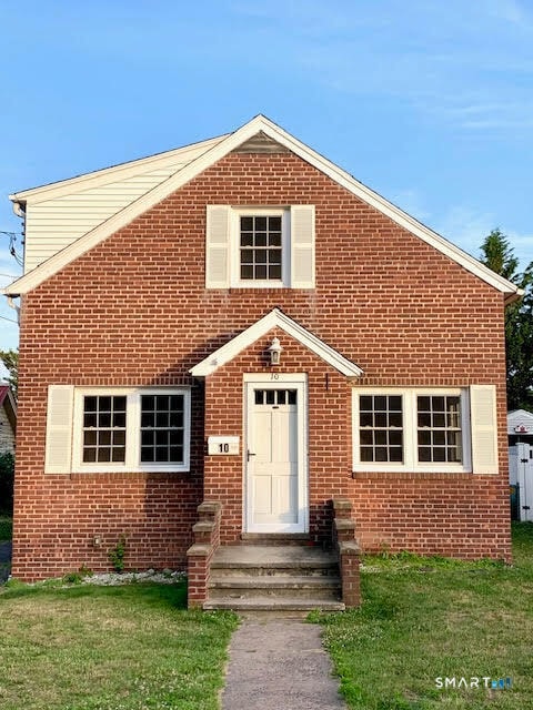 property at 10 Treadwell St