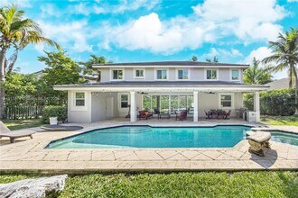 1879 Hidden Trail Ln in Weston, FL - Building Photo - Building Photo