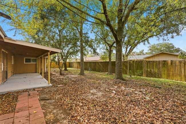 1759 S Park in Alvin, TX - Building Photo - Building Photo