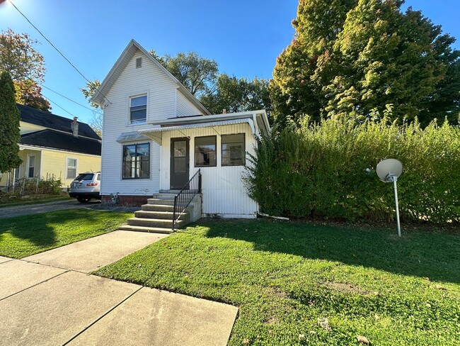 24 Tennyson Ave in Battle Creek, MI - Building Photo - Building Photo