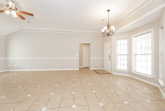 2130 Spring Hill Cir in Spring Hill, TN - Foto de edificio - Building Photo