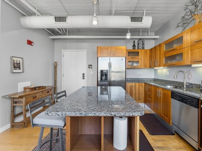 210 South St, Unit PH in Boston, MA - Foto de edificio - Building Photo