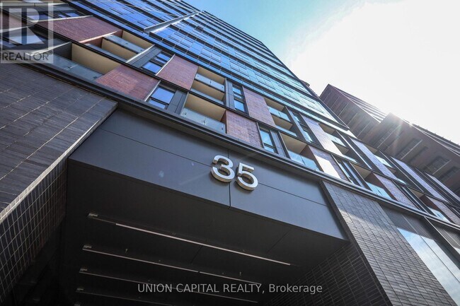 35 Parliament St in Toronto, ON - Building Photo - Building Photo