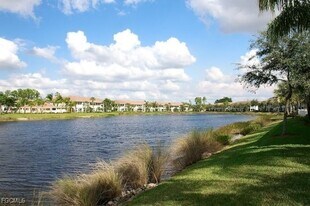 10128 Colonial Country Club Blvd in Ft. Myers, FL - Building Photo