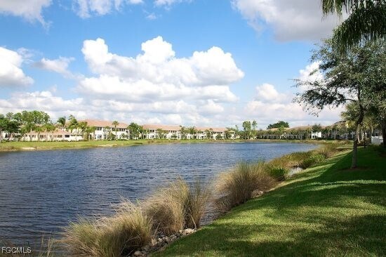 10128 Colonial Country Club Blvd in Ft. Myers, FL - Building Photo