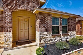 133 Hammond Ct in Jarrell, TX - Building Photo - Building Photo