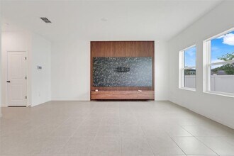 2083 Gold Dust Dr in Minneola, FL - Building Photo - Building Photo