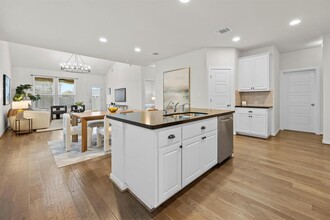 5858 Urbano Bnd in Round Rock, TX - Building Photo - Building Photo