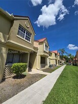 18324 NW 68th Ave in Hialeah, FL - Building Photo