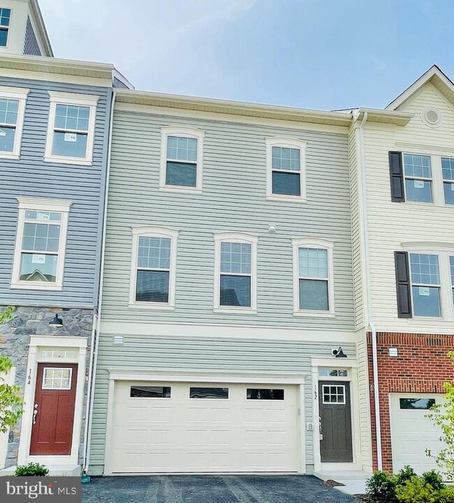property at 162 Whitson Wds Pl