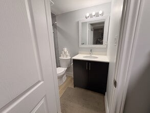 454 Acumen Ct in Mississauga, ON - Building Photo - Building Photo