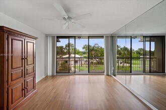 2761 Village Blvd in West Palm Beach, FL - Building Photo - Building Photo