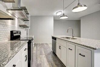 1329 Nicholson St in Houston, TX - Building Photo - Building Photo