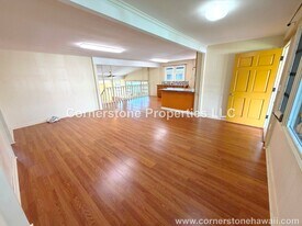 1468 Noelani St in Pearl City, HI - Building Photo