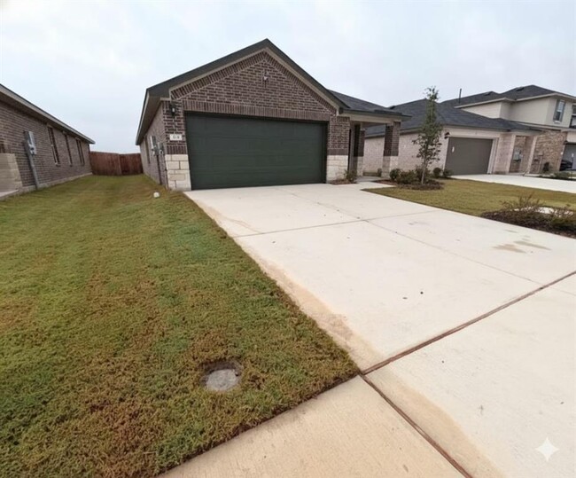 424 NEW ALBANY Ln in San Marcos, TX - Building Photo - Building Photo