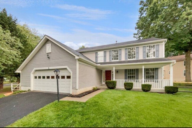 property at 4 Pembrooke View Ct