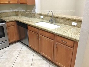 5817 Hampton Hills Blvd in Tamarac, FL - Building Photo - Building Photo