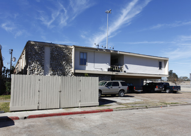 9602 Marlive Ln in Houston, TX - Building Photo - Building Photo