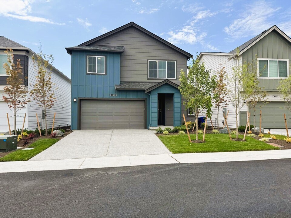 9560 7th Ave SE in Everett, WA - Building Photo