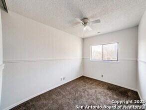 9127 Autumn Branches in San Antonio, TX - Building Photo - Building Photo