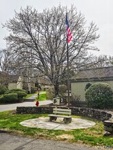 2 Heritage Circle in Southbury, CT - Building Photo - Building Photo
