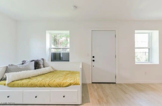 property at 715 S 3rd St