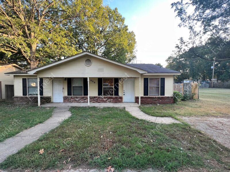 400 Cherrie Ave in Sherwood, AR - Building Photo