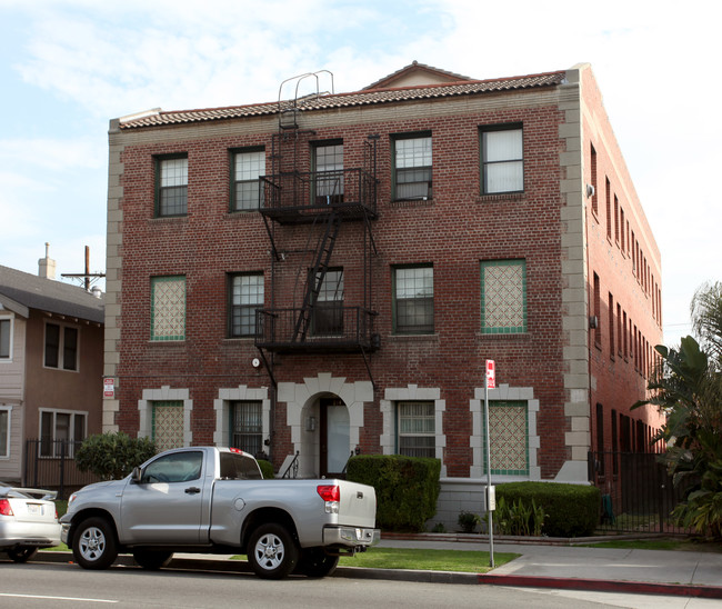 Atlantic Avenue Apartments in Long Beach, CA - Building Photo - Building Photo