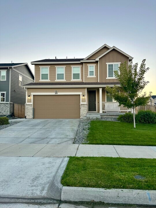 397 Fencerow Pl in Brighton, CO - Building Photo