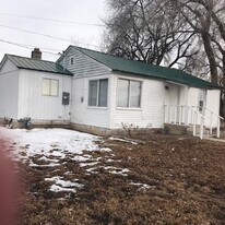 2020 US-40 in Vernal, UT - Foto de edificio - Building Photo