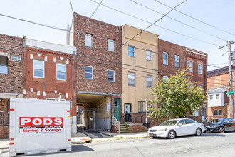 1324 Mifflin St in Philadelphia, PA - Building Photo - Building Photo