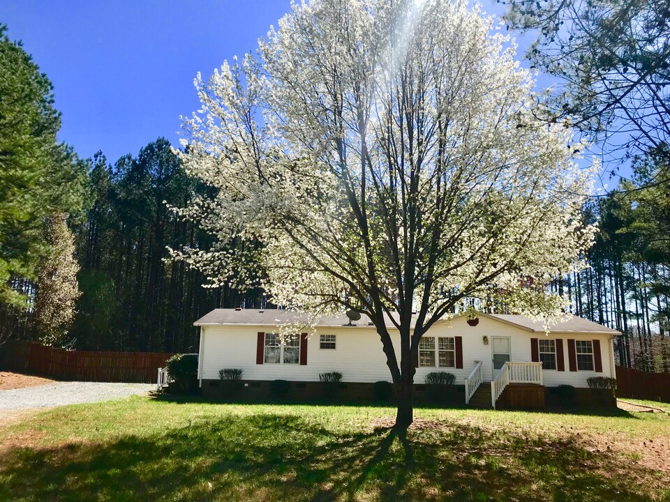 6548 Wingate Hill Rd in Denver, NC - Building Photo