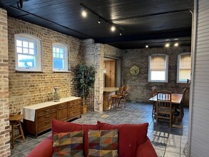 415 N Gilbert St in Danville, IL - Foto de edificio - Building Photo