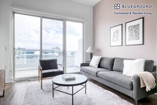 4210 Del Rey Ave in Marina Del Rey, CA - Building Photo