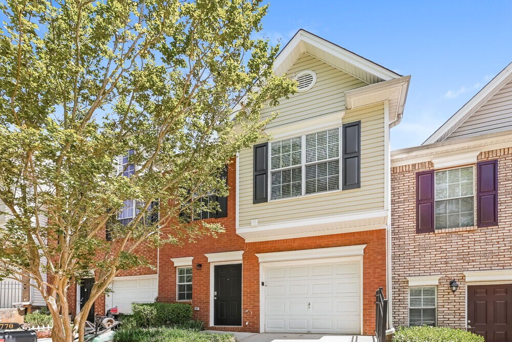 770 Brookside Parc Ln in Avondale Estates, GA - Building Photo