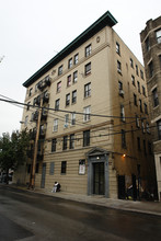 490 S Broadway in Yonkers, NY - Foto de edificio - Building Photo