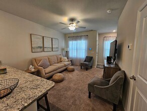 202 Chandler Ct in Sanford, NC - Building Photo - Building Photo