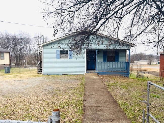 property at 807 Arlington Ave